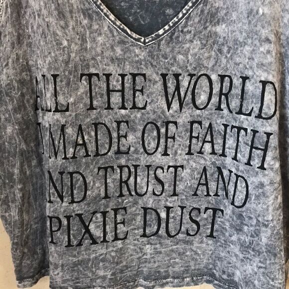 ❤️Love  Culture Crop Top - Picture 3 of 4